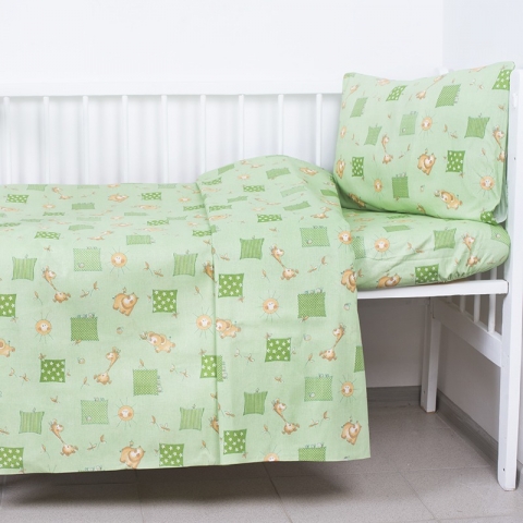 Постельное белье в детскую кроватку 366/2 Жирафики зеленый с простыней на резинке