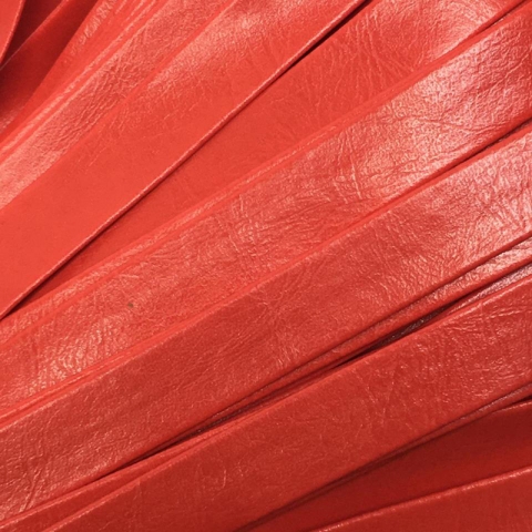 Шнур декоративный кожзам 10мм красный 2148 уп 10 м