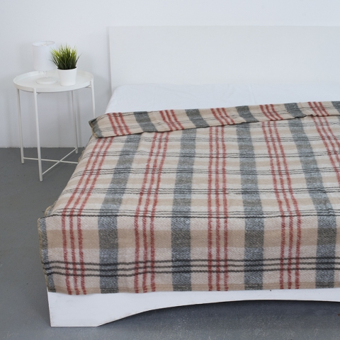 Одеяло полушерсть 420 гр/м2 цвет красный 150/200 см