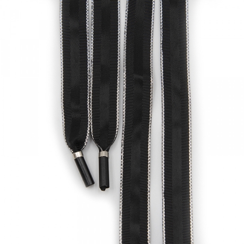 Шнур плоский черный полоса серебро с декор наконечник металл 130см уп 2 шт